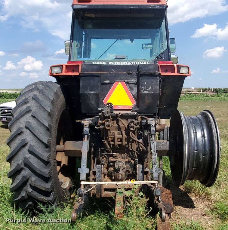 image for item JM9645 1996 Case IH 7220  tractor