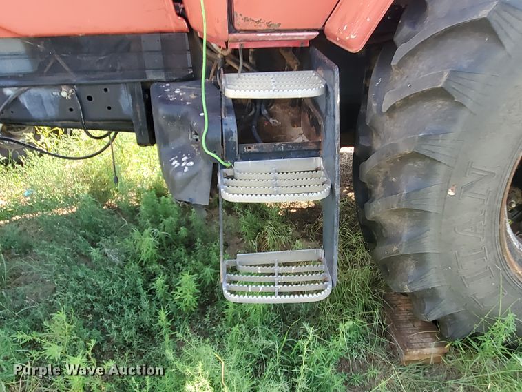 image for item JM9645 1996 Case IH 7220  tractor