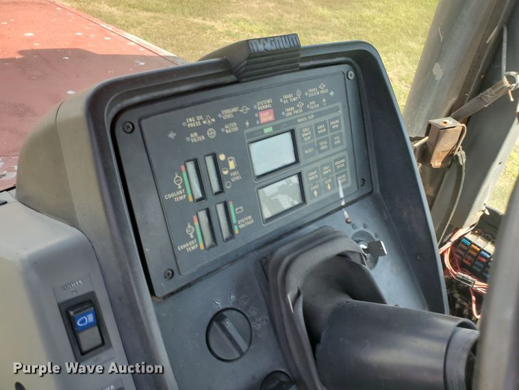 image for item JM9645 1996 Case IH 7220  tractor