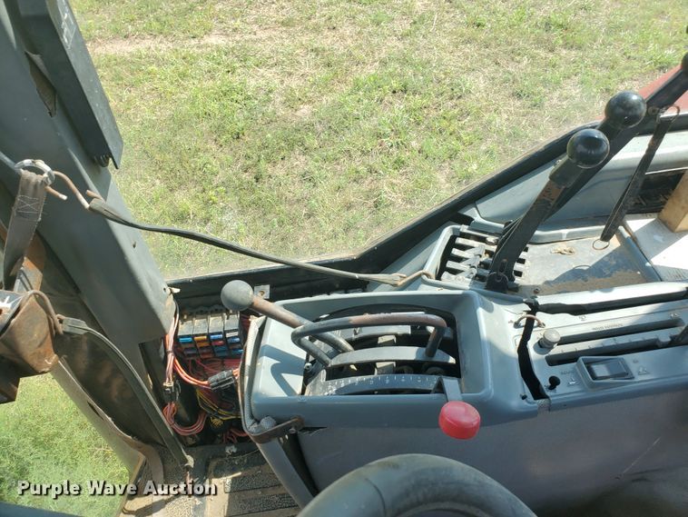 image for item JM9645 1996 Case IH 7220  tractor