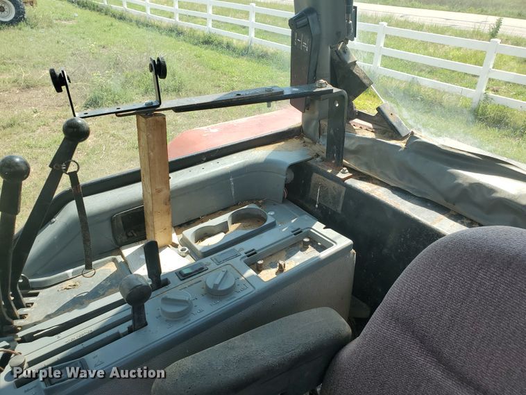 image for item JM9645 1996 Case IH 7220  tractor