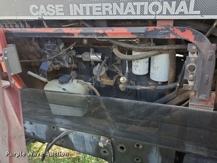 image for item JM9645 1996 Case IH 7220  tractor