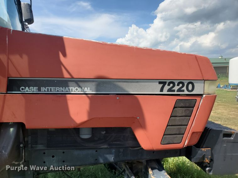 image for item JM9645 1996 Case IH 7220  tractor