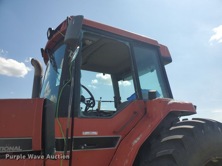 image for item JM9645 1996 Case IH 7220  tractor