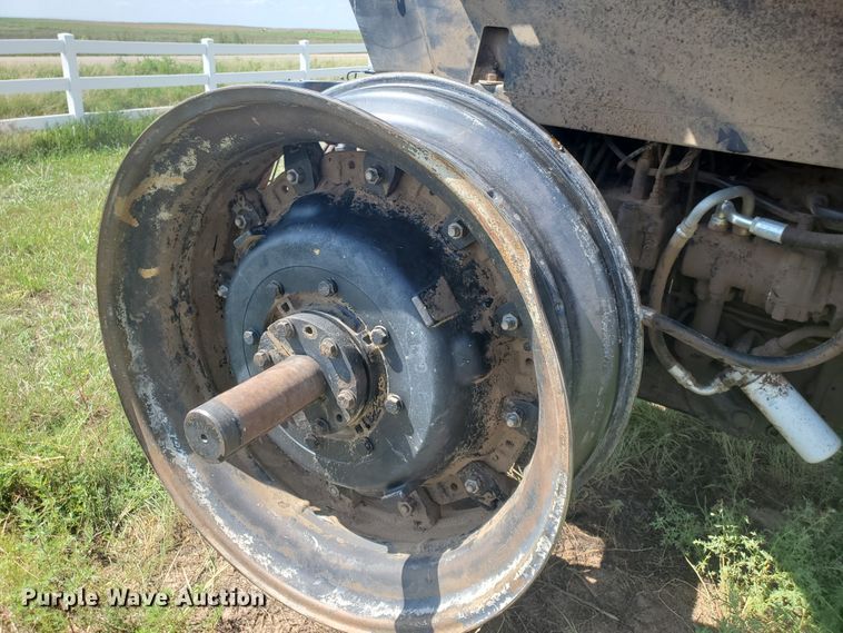 image for item JM9645 1996 Case IH 7220  tractor