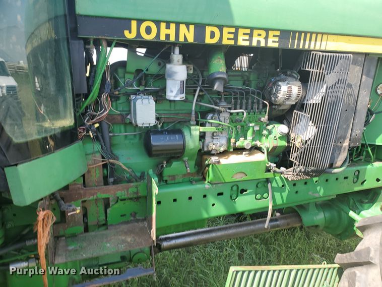 image for item JM9646 1990 John Deere 4955  MFWD tractor