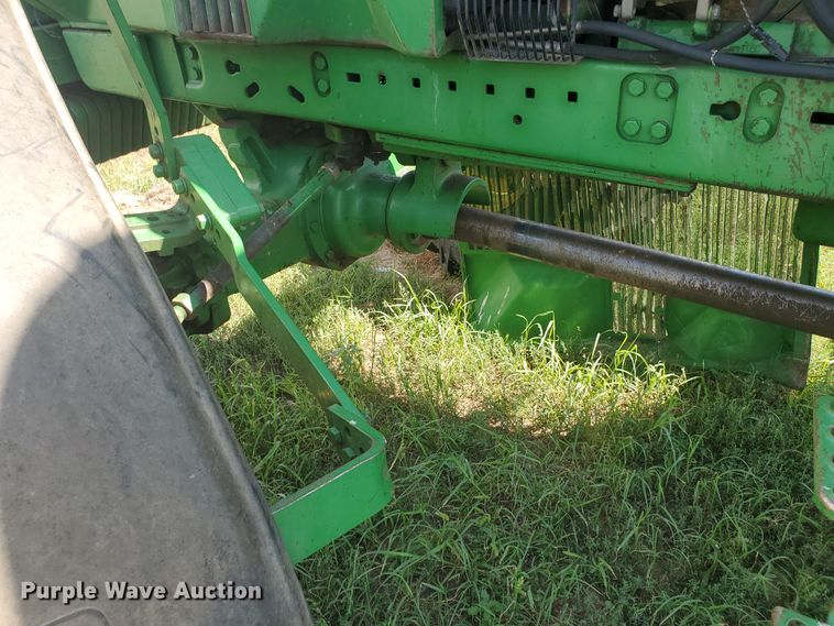 image for item JM9646 1990 John Deere 4955  MFWD tractor