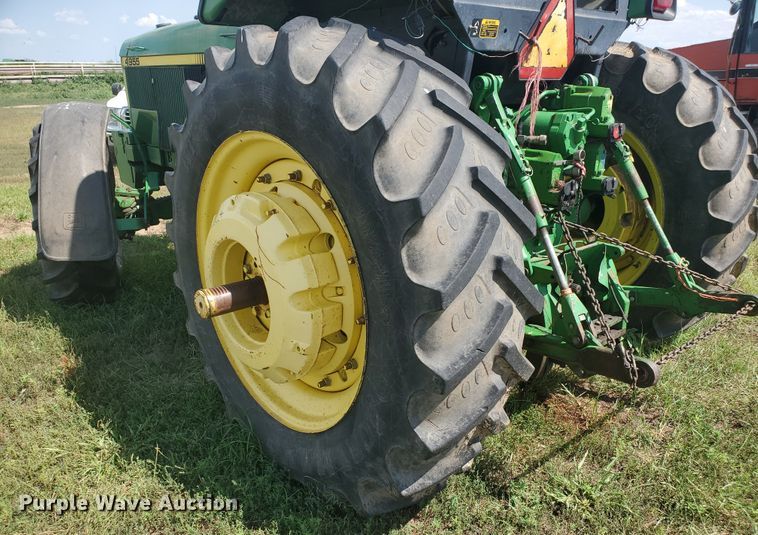 image for item JM9646 1990 John Deere 4955  MFWD tractor