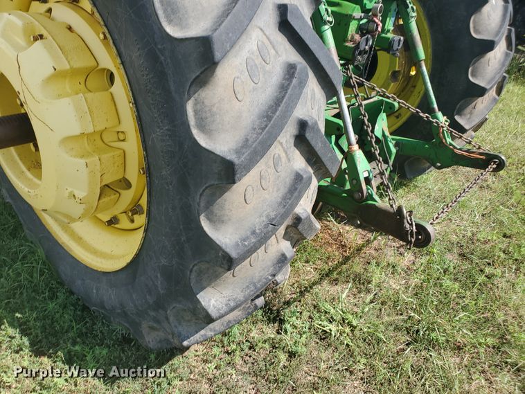 image for item JM9646 1990 John Deere 4955  MFWD tractor