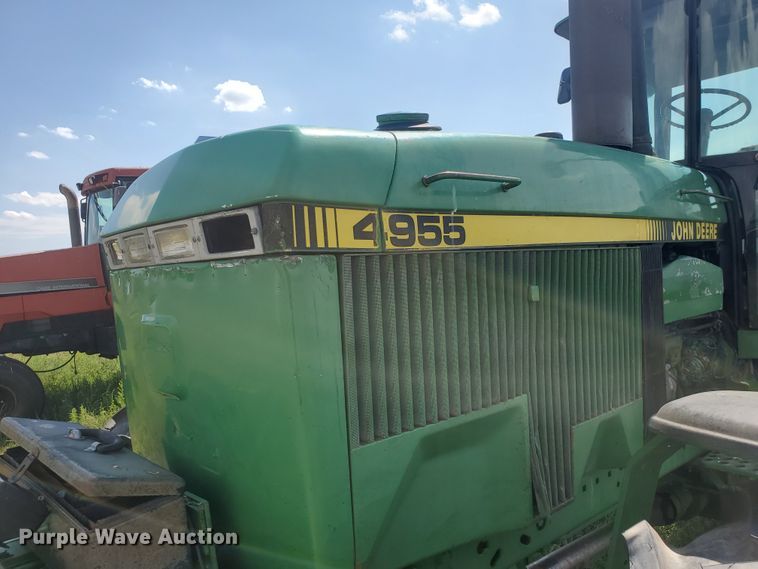 image for item JM9646 1990 John Deere 4955  MFWD tractor