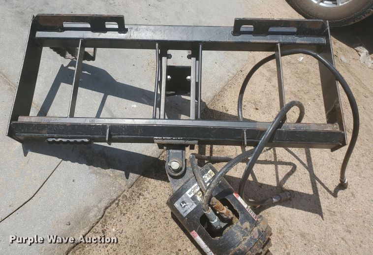 image for item JM9647 John Deere Worksite Pro PA30  9" diameter skid steer post hole auger
