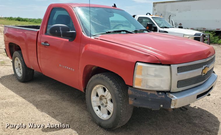 image for item JM9648 2013 Chevrolet Silverado 1500  pickup truck