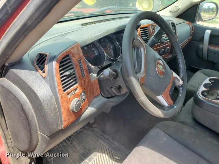 image for item JM9648 2013 Chevrolet Silverado 1500  pickup truck