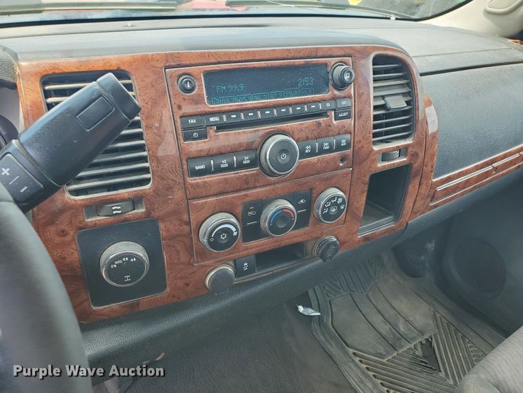 image for item JM9648 2013 Chevrolet Silverado 1500  pickup truck