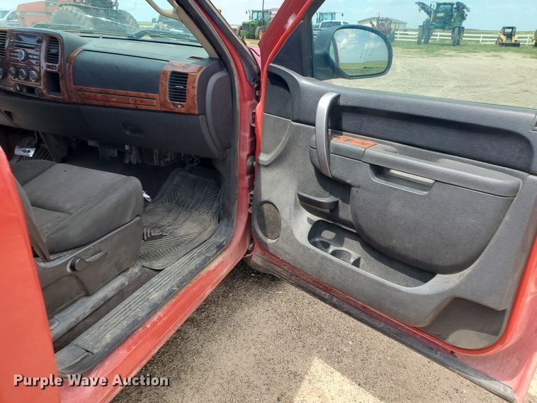 image for item JM9648 2013 Chevrolet Silverado 1500  pickup truck