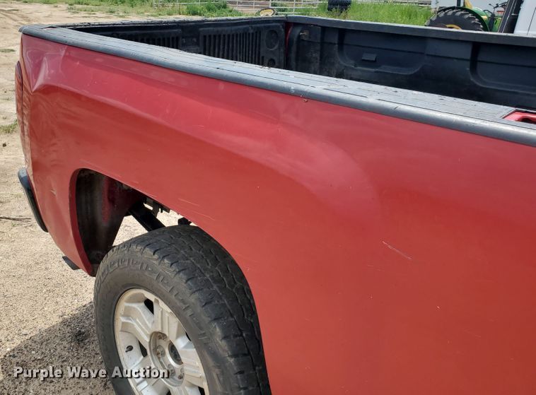 image for item JM9648 2013 Chevrolet Silverado 1500  pickup truck