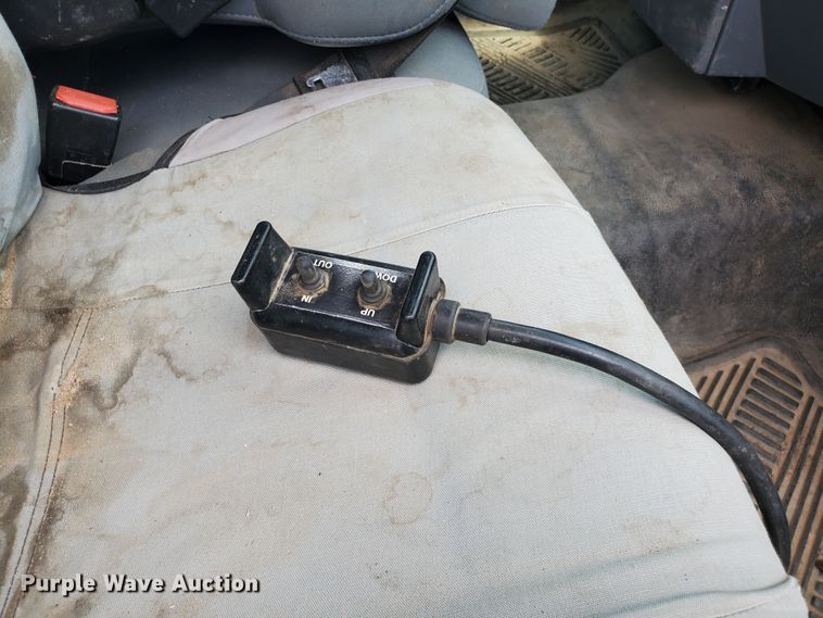 image for item JM9649 2015 Ford F350 Super Duty  bale bed pickup truck