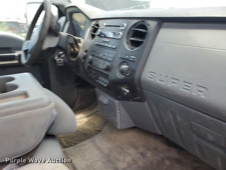 image for item JM9649 2015 Ford F350 Super Duty  bale bed pickup truck