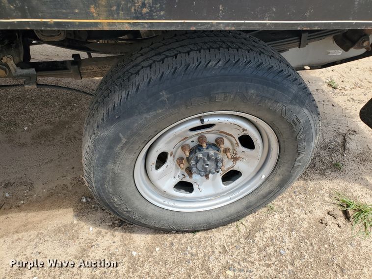 image for item JM9649 2015 Ford F350 Super Duty  bale bed pickup truck