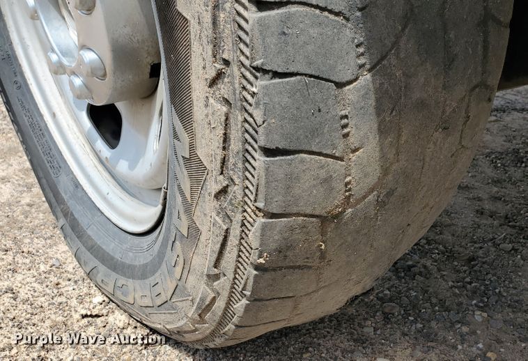 image for item JM9649 2015 Ford F350 Super Duty  bale bed pickup truck