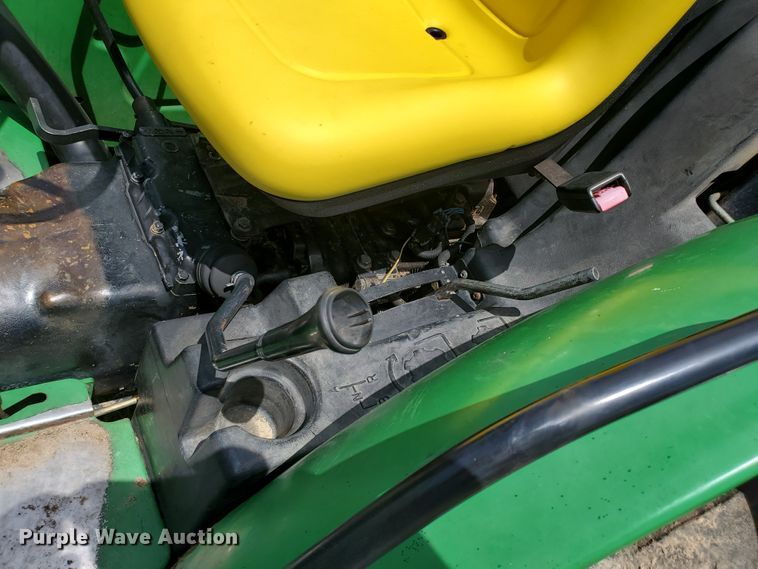 image for item JM9650 2001 John Deere 5205  MFWD tractor