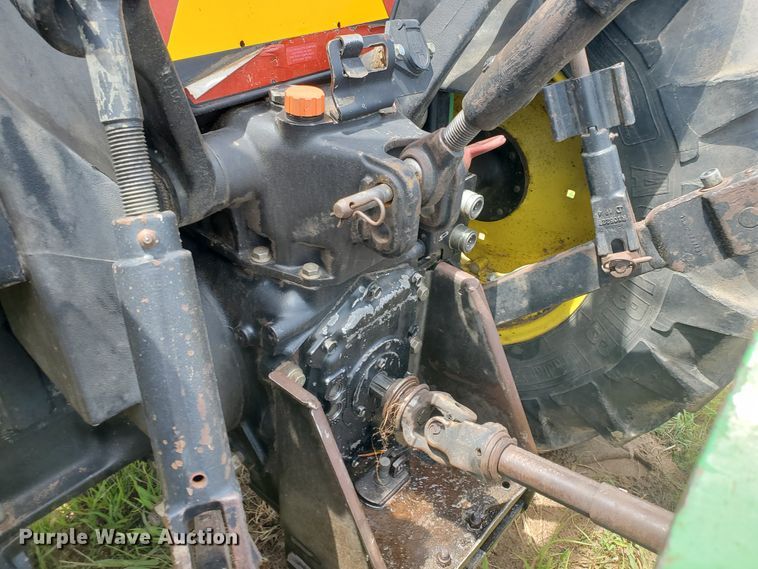 image for item JM9650 2001 John Deere 5205  MFWD tractor