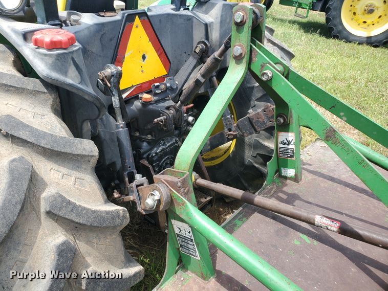 image for item JM9650 2001 John Deere 5205  MFWD tractor