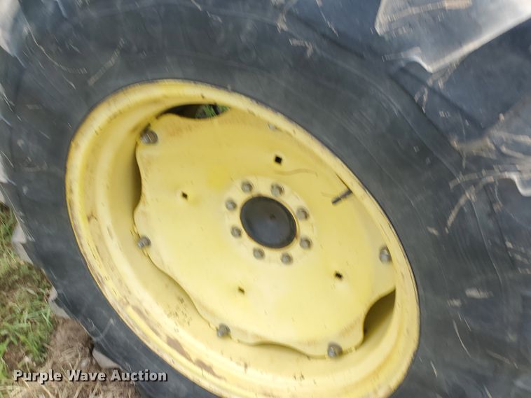 image for item JM9650 2001 John Deere 5205  MFWD tractor