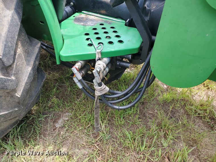 image for item JM9650 2001 John Deere 5205  MFWD tractor