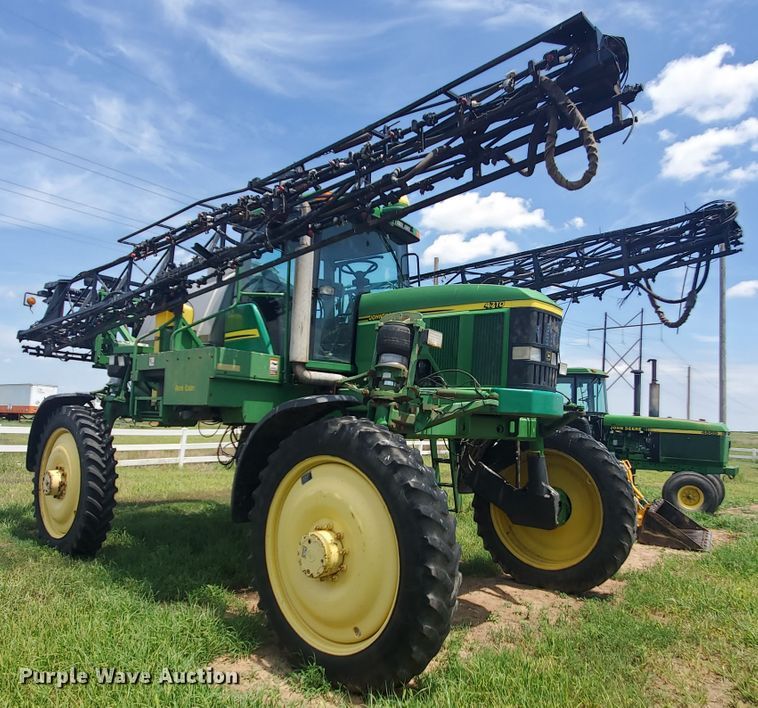 image for item JM9651 2001 John Deere 4710  sprayer