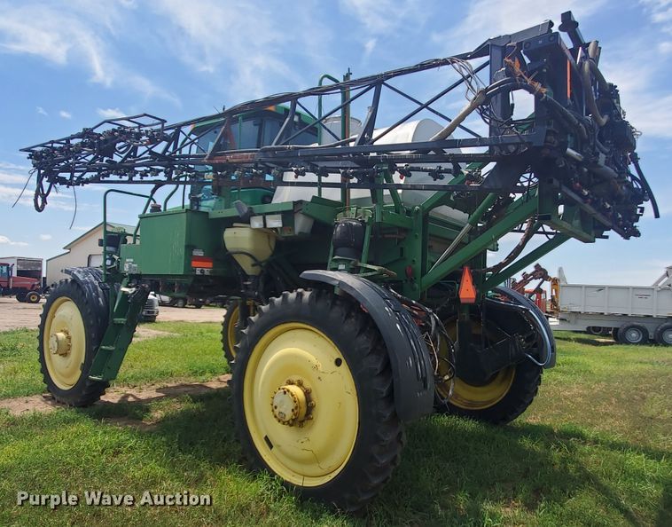 image for item JM9651 2001 John Deere 4710  sprayer