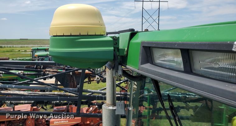 image for item JM9651 2001 John Deere 4710  sprayer