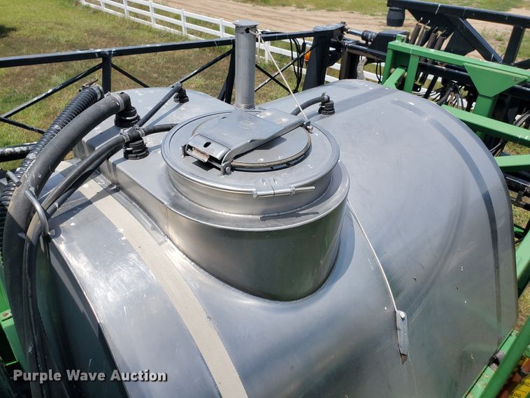 image for item JM9651 2001 John Deere 4710  sprayer