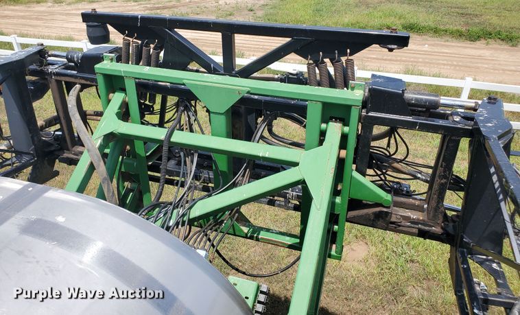 image for item JM9651 2001 John Deere 4710  sprayer