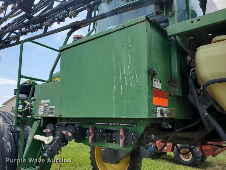 image for item JM9651 2001 John Deere 4710  sprayer