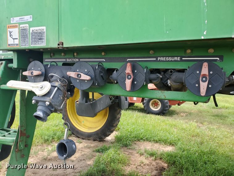 image for item JM9651 2001 John Deere 4710  sprayer
