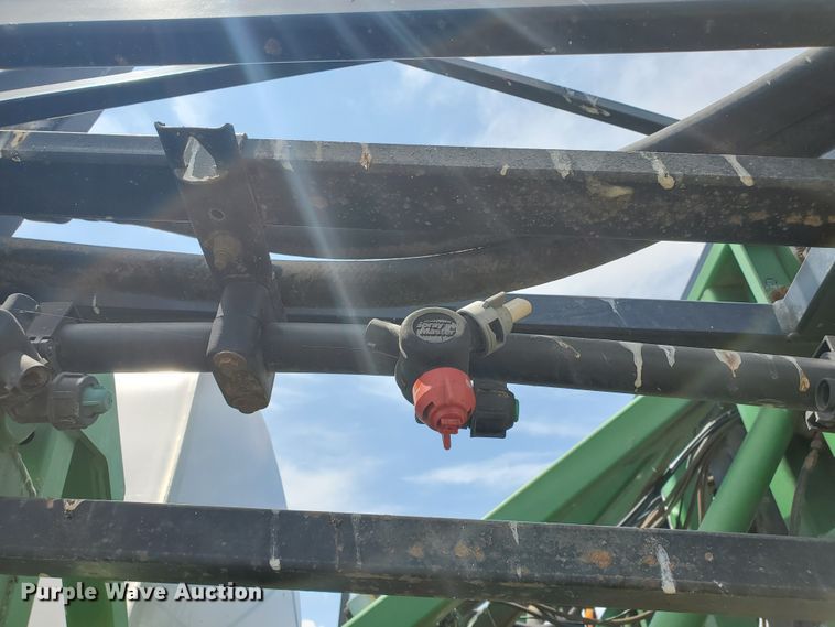 image for item JM9651 2001 John Deere 4710  sprayer