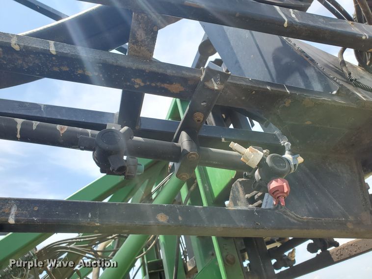 image for item JM9651 2001 John Deere 4710  sprayer