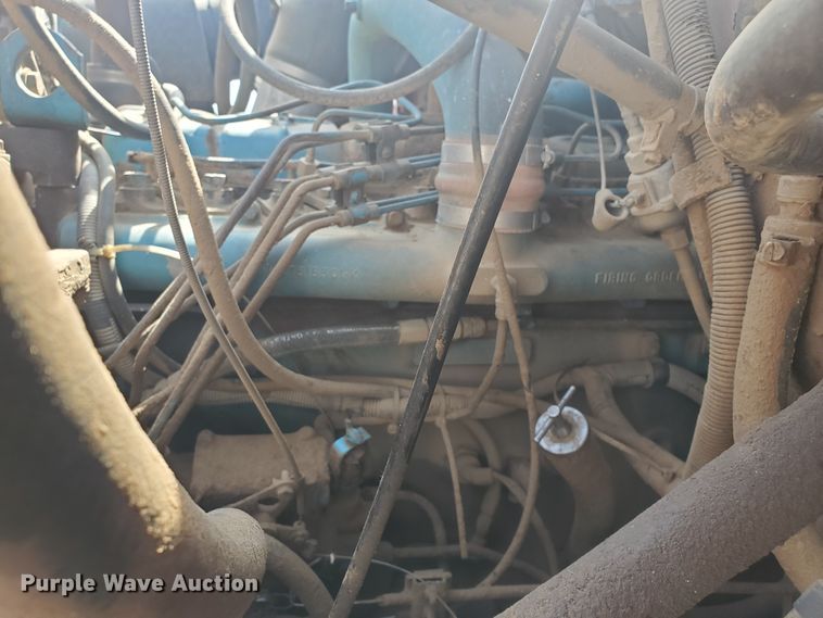 image for item JM9655 1980 International 1854  flatbed truck