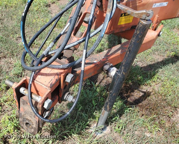 image for item JM9658 Sunflower 3661-30  sweep plow