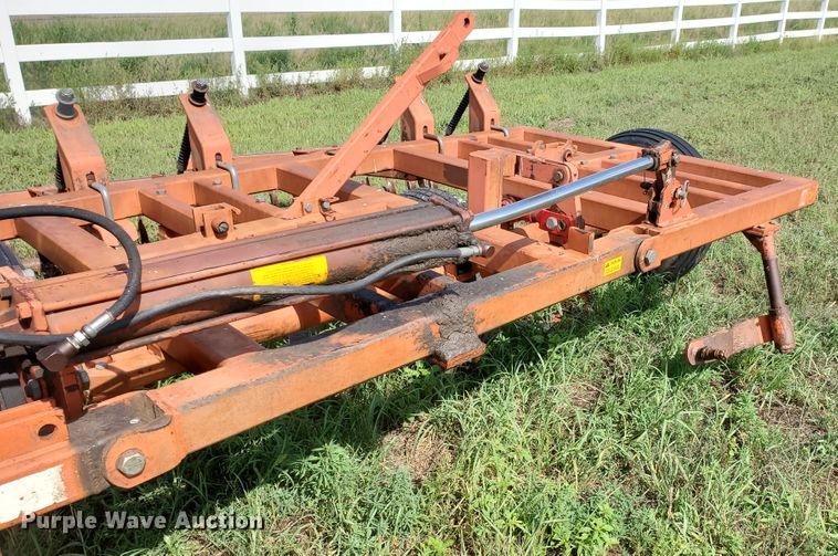 image for item JM9658 Sunflower 3661-30  sweep plow