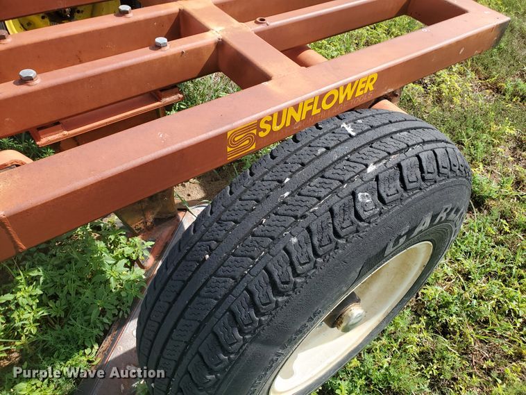 image for item JM9658 Sunflower 3661-30  sweep plow
