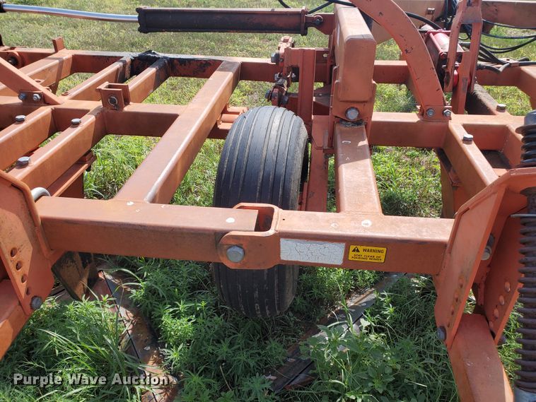 image for item JM9658 Sunflower 3661-30  sweep plow