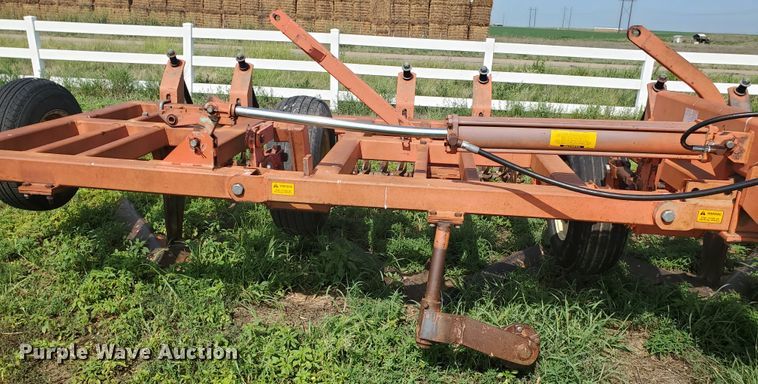 image for item JM9658 Sunflower 3661-30  sweep plow