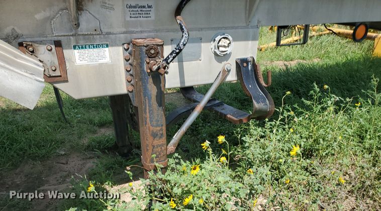 image for item JM9664 1995 Walker  tank trailer