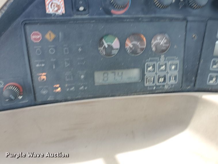 image for item JM9665 1995 John Deere 8300  MFWD tractor