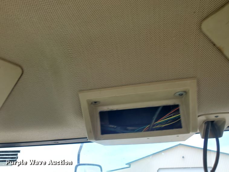 image for item JM9665 1995 John Deere 8300  MFWD tractor