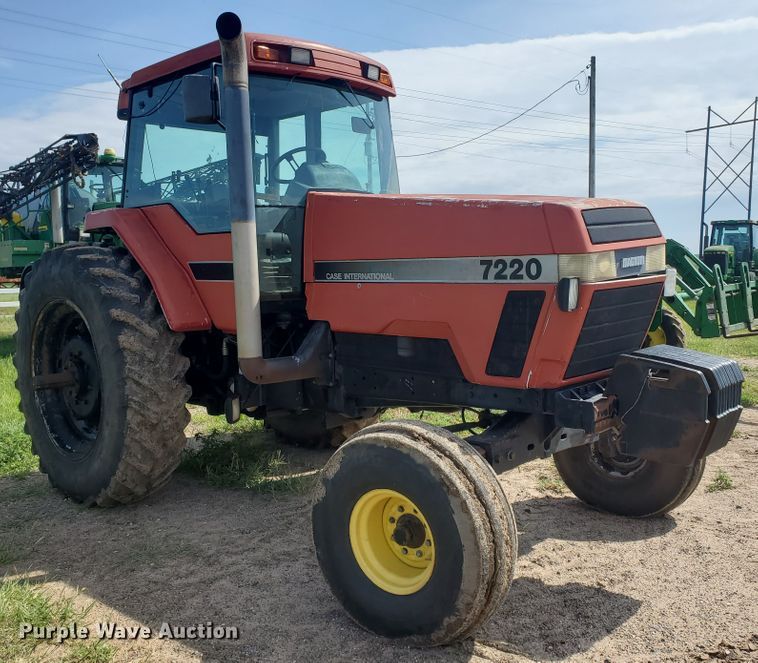 image for item JM9666 1996 Case IH 7220  tractor