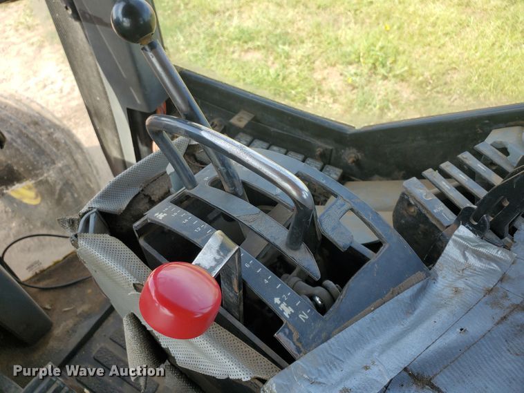 image for item JM9666 1996 Case IH 7220  tractor