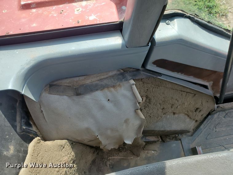 image for item JM9666 1996 Case IH 7220  tractor